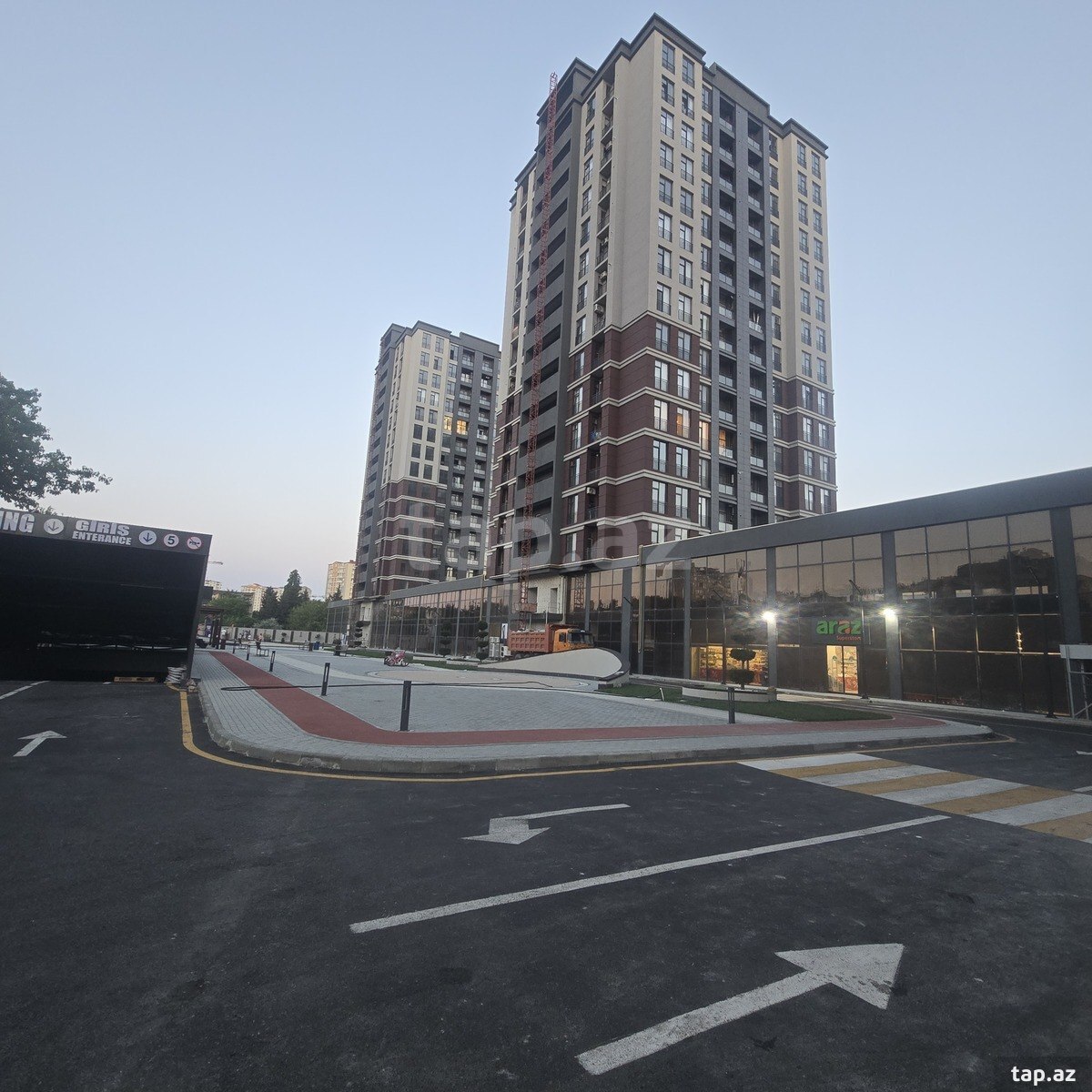 2-комн. квартира на продажу, 8-й микрорайон, Баку