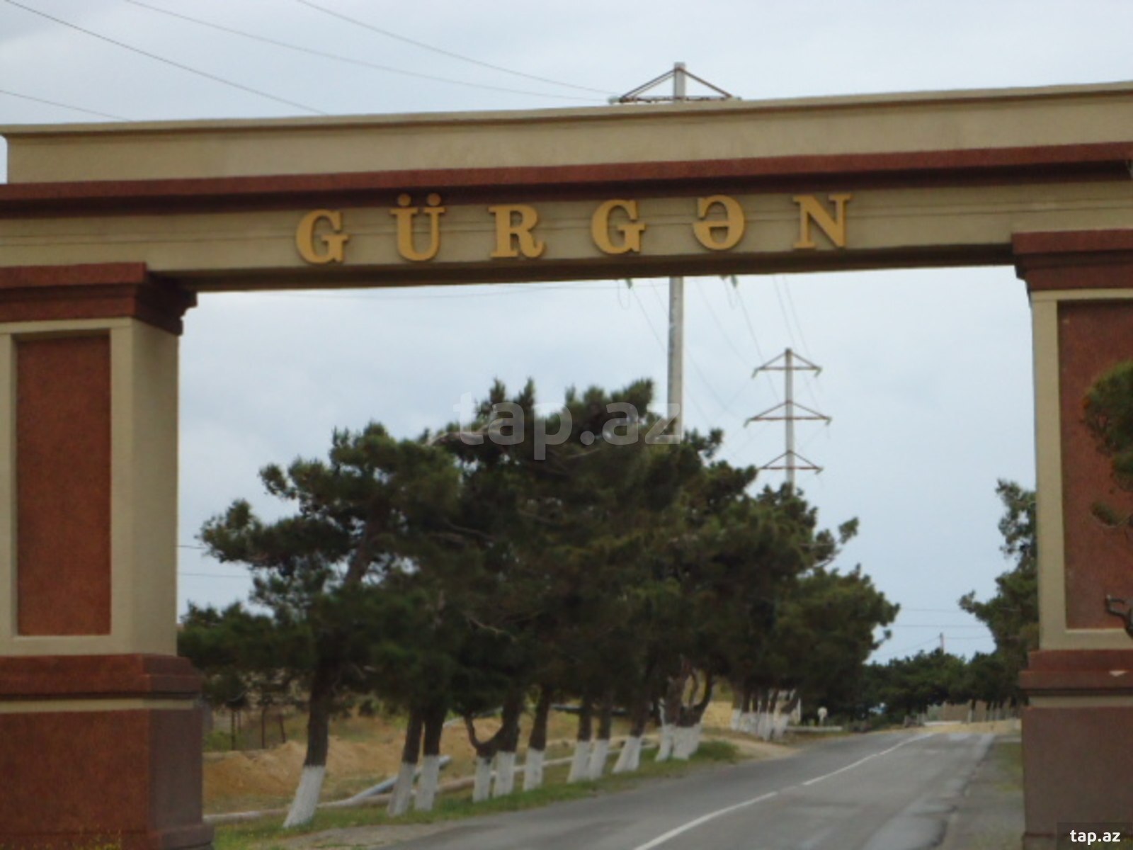 Torpaq satılır, Bakı