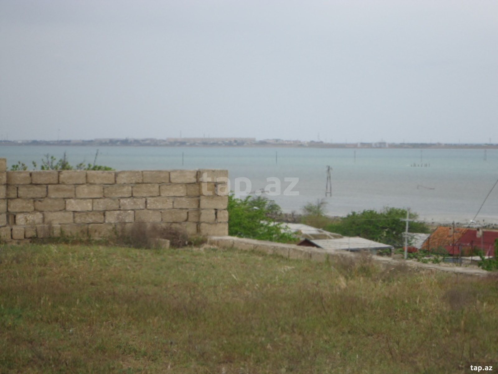 Torpaq satılır, Bakı