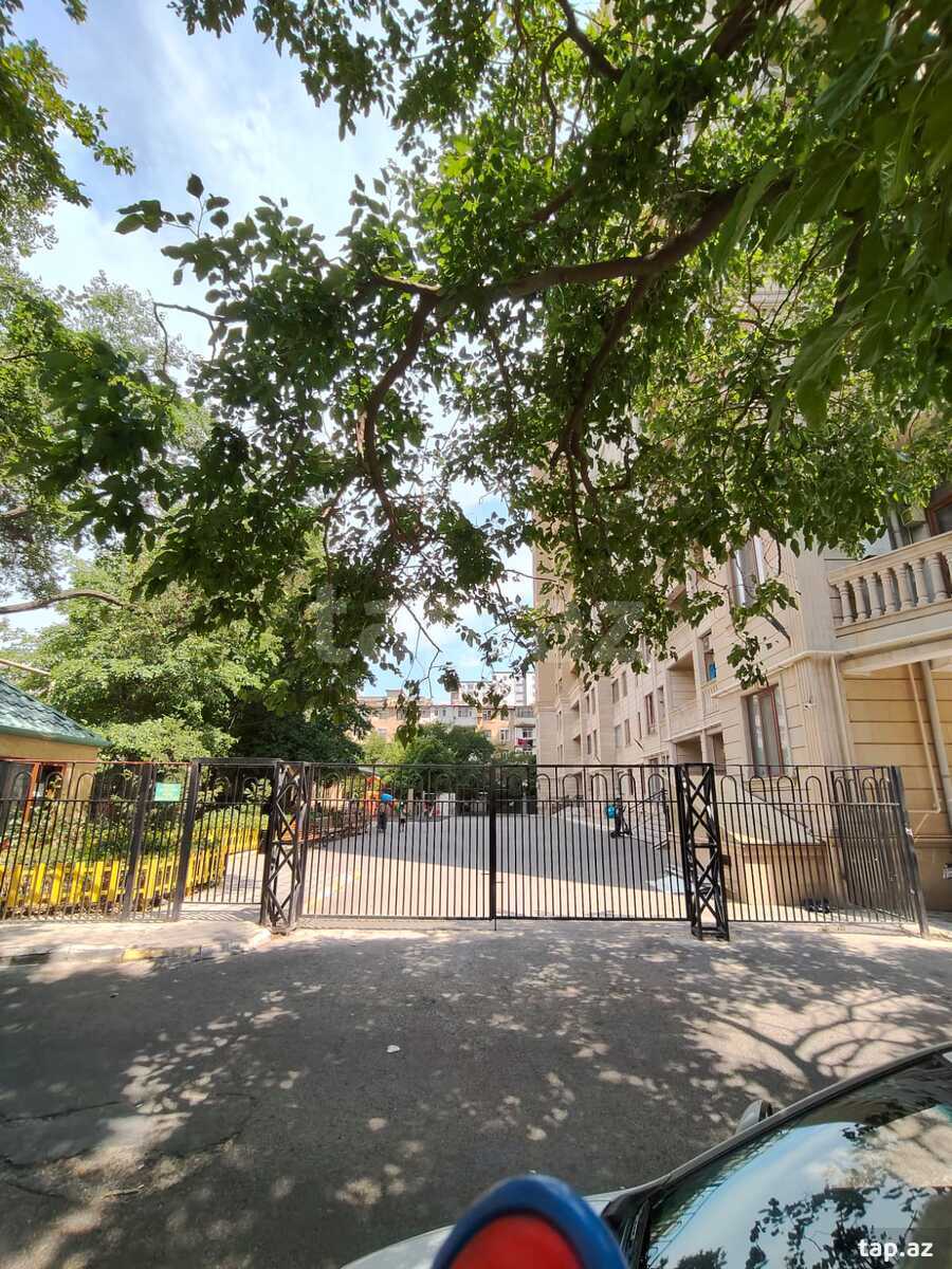 3-otaqlı yeni tikili, İnşaatçılar m., 75 m²