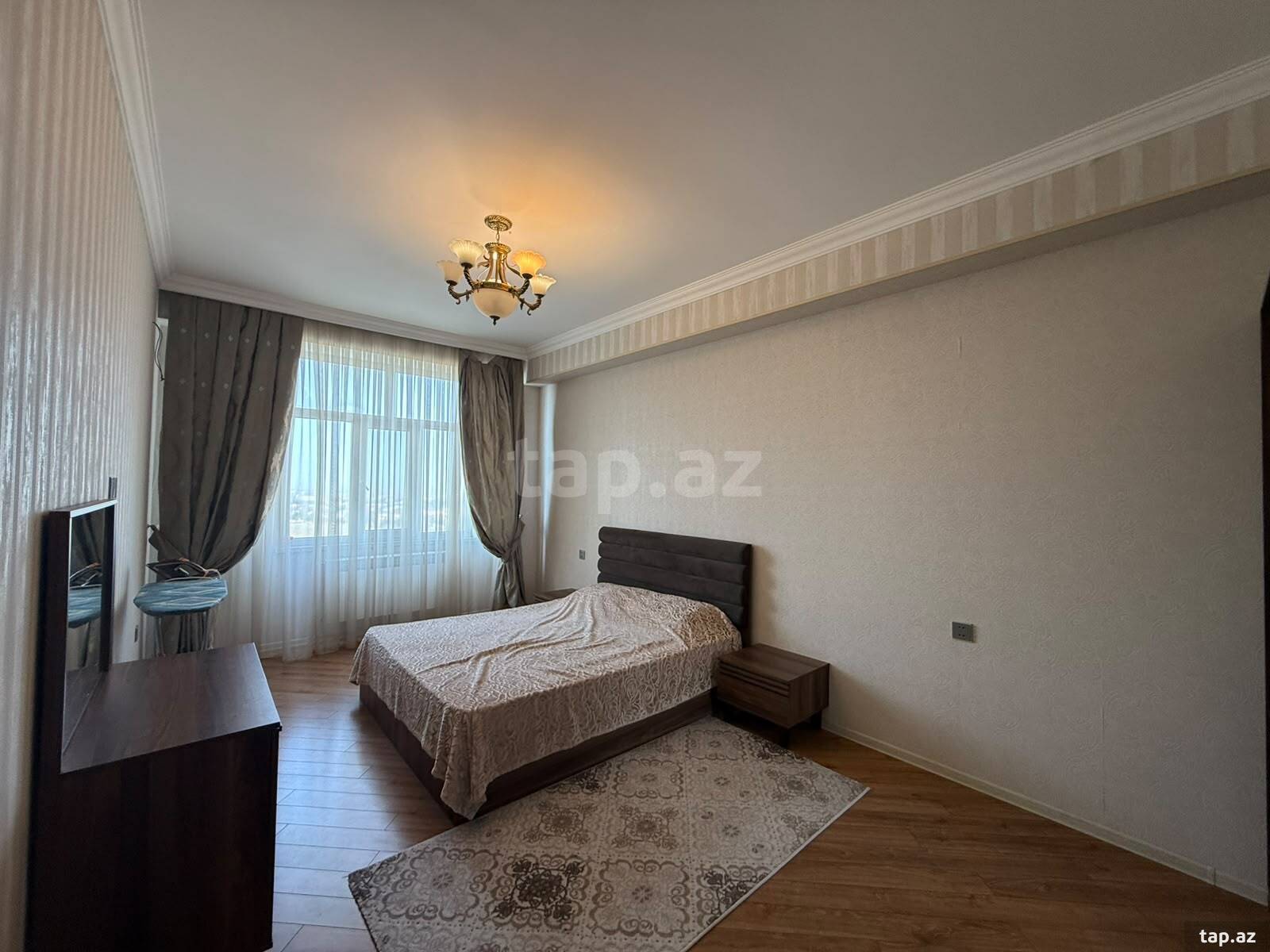 3-otaqlı yeni tikili, Babək pr., 130 m²