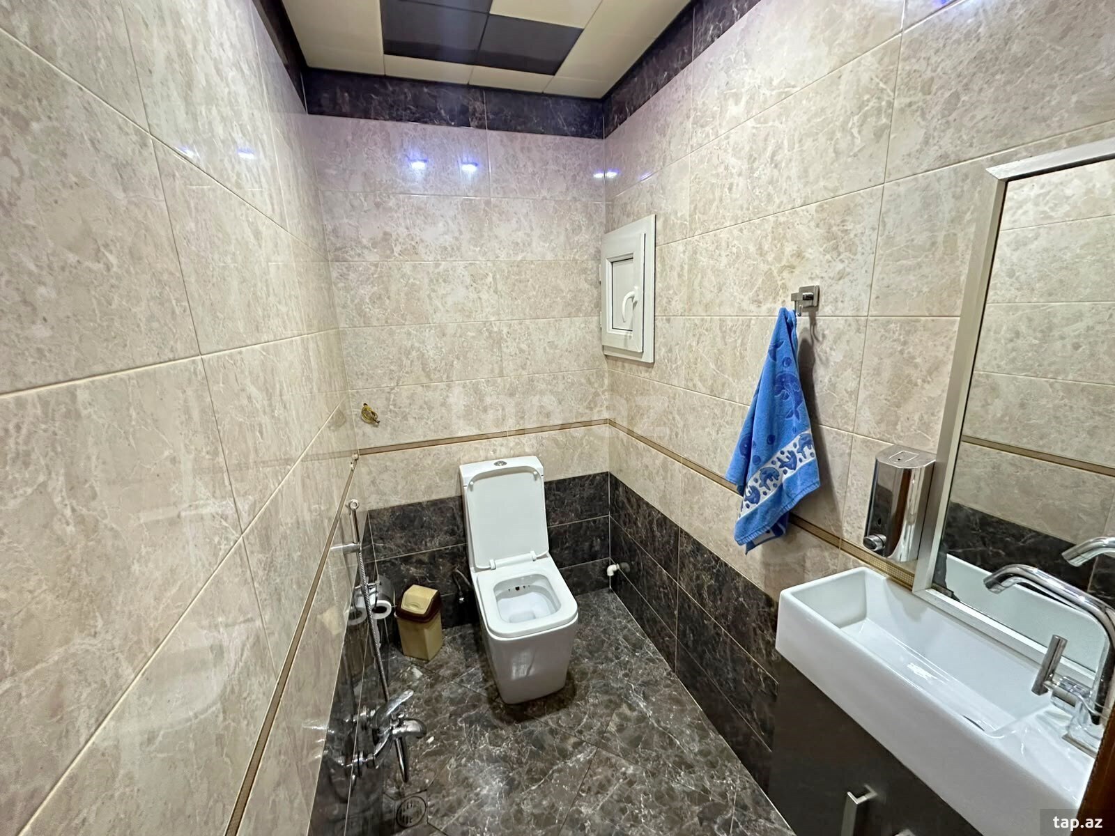 4-otaqlı yeni tikili, Mir Cəlal küç., 140 m²
