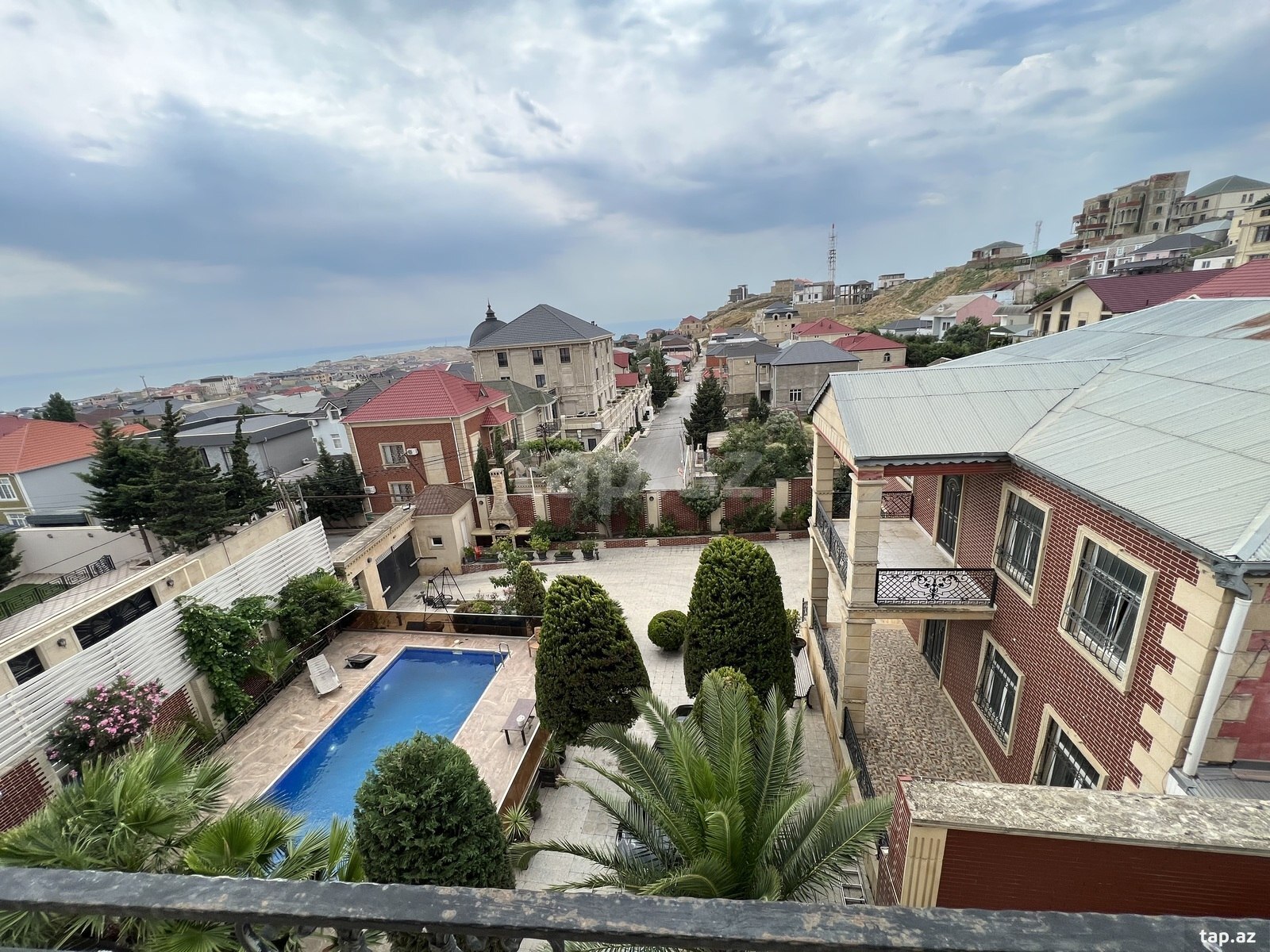 Villa kirayə verilir, Badamdar qəs.