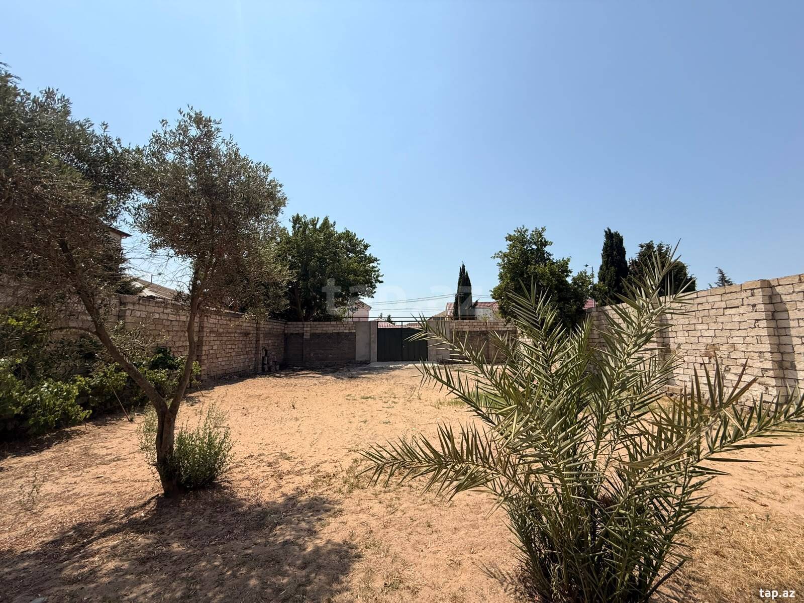 Land for sale, Baku