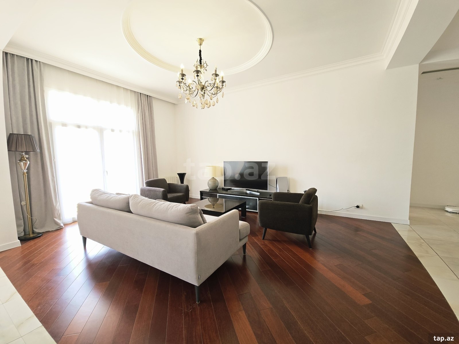 4-otaqlı yeni tikili, Xətai r., 141 m²