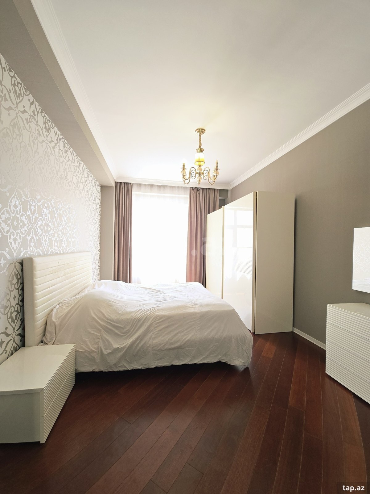 4-otaqlı yeni tikili, Xətai r., 141 m²