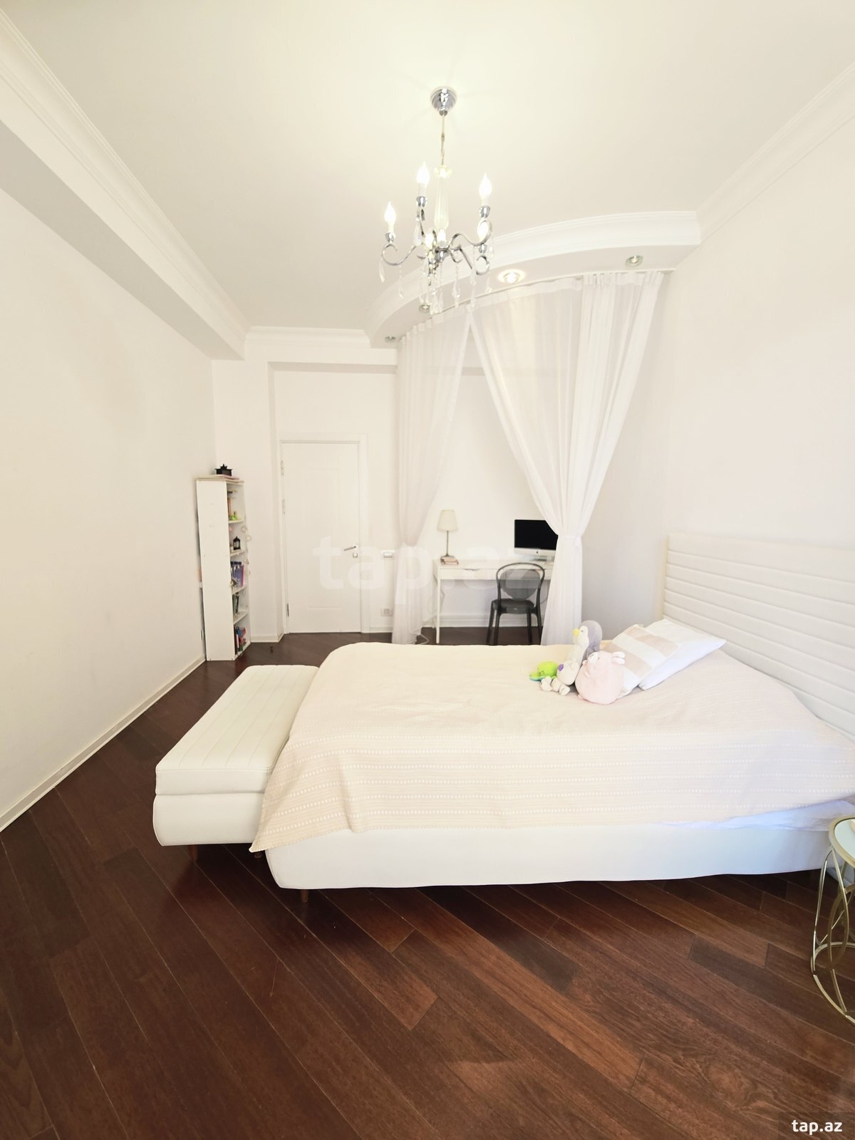 4-otaqlı yeni tikili, Xətai r., 141 m²