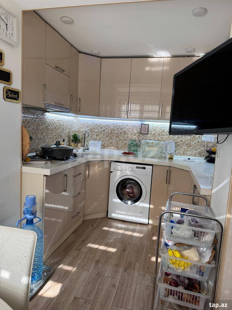 3-otaqlı mənzil, İnşaatçılar m., 70 m²