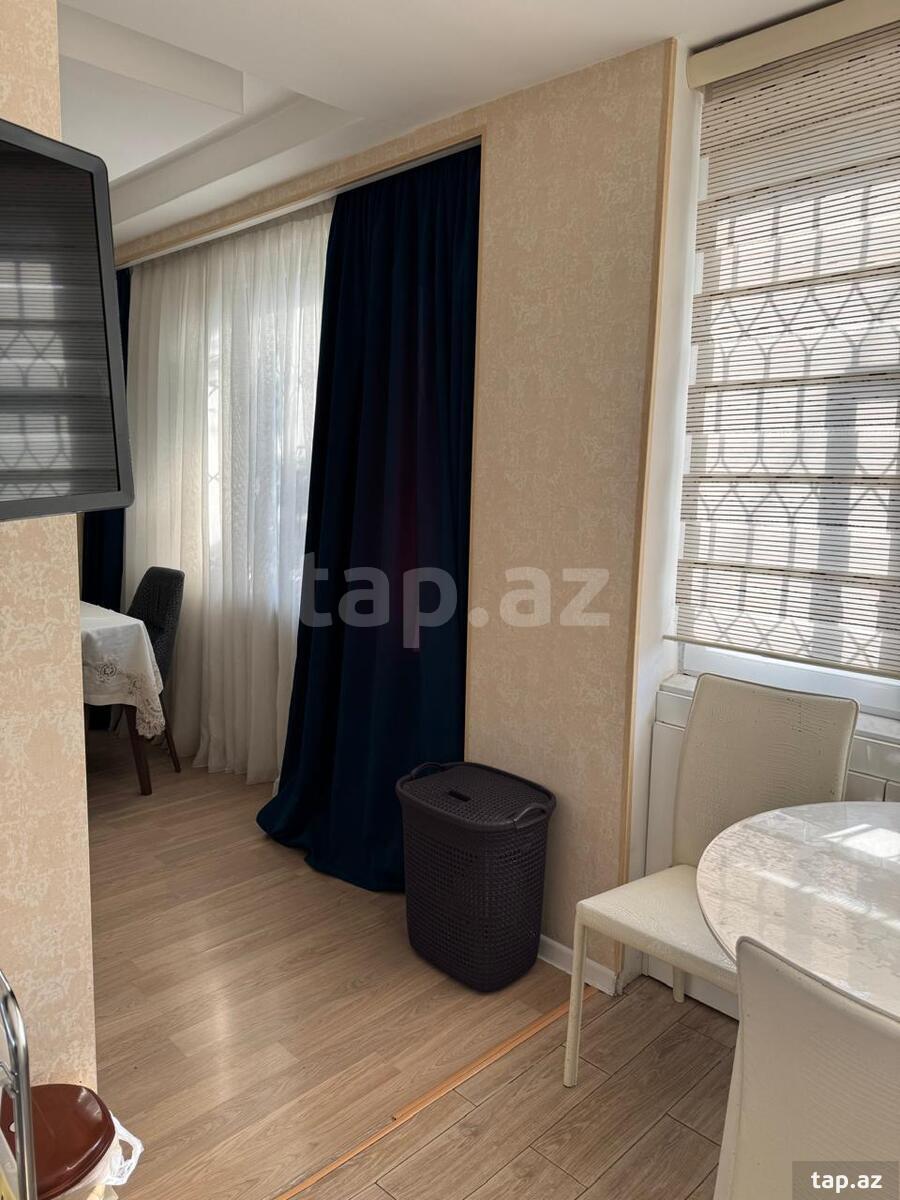 3-otaqlı mənzil, İnşaatçılar m., 70 m²