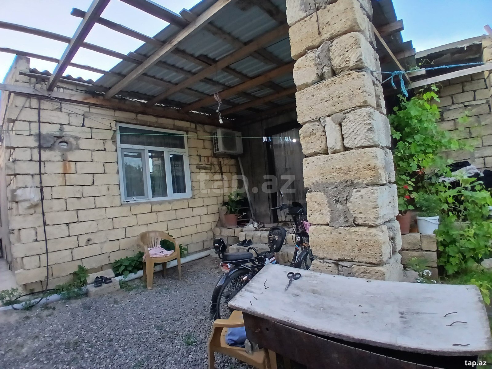 Bağ evi, Köhnə Corat qəs.