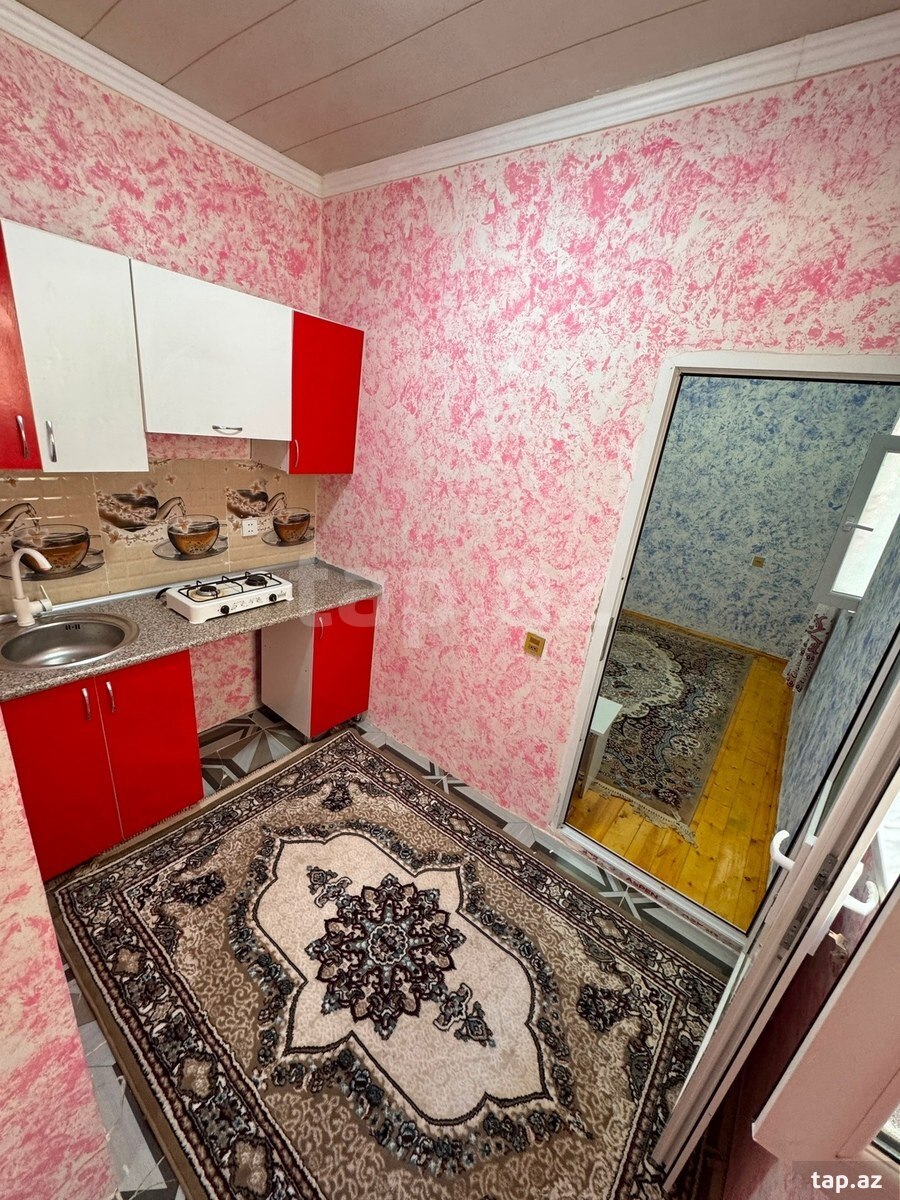 Həyət evi, Binə qəs.