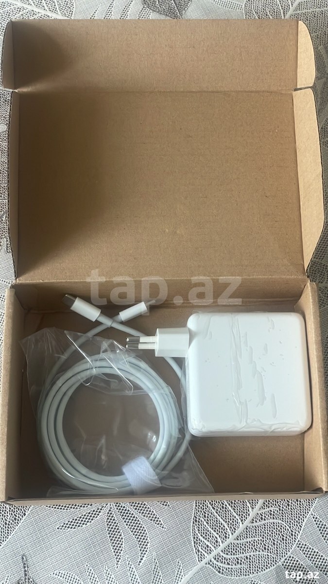 Apple Macbook adapteri