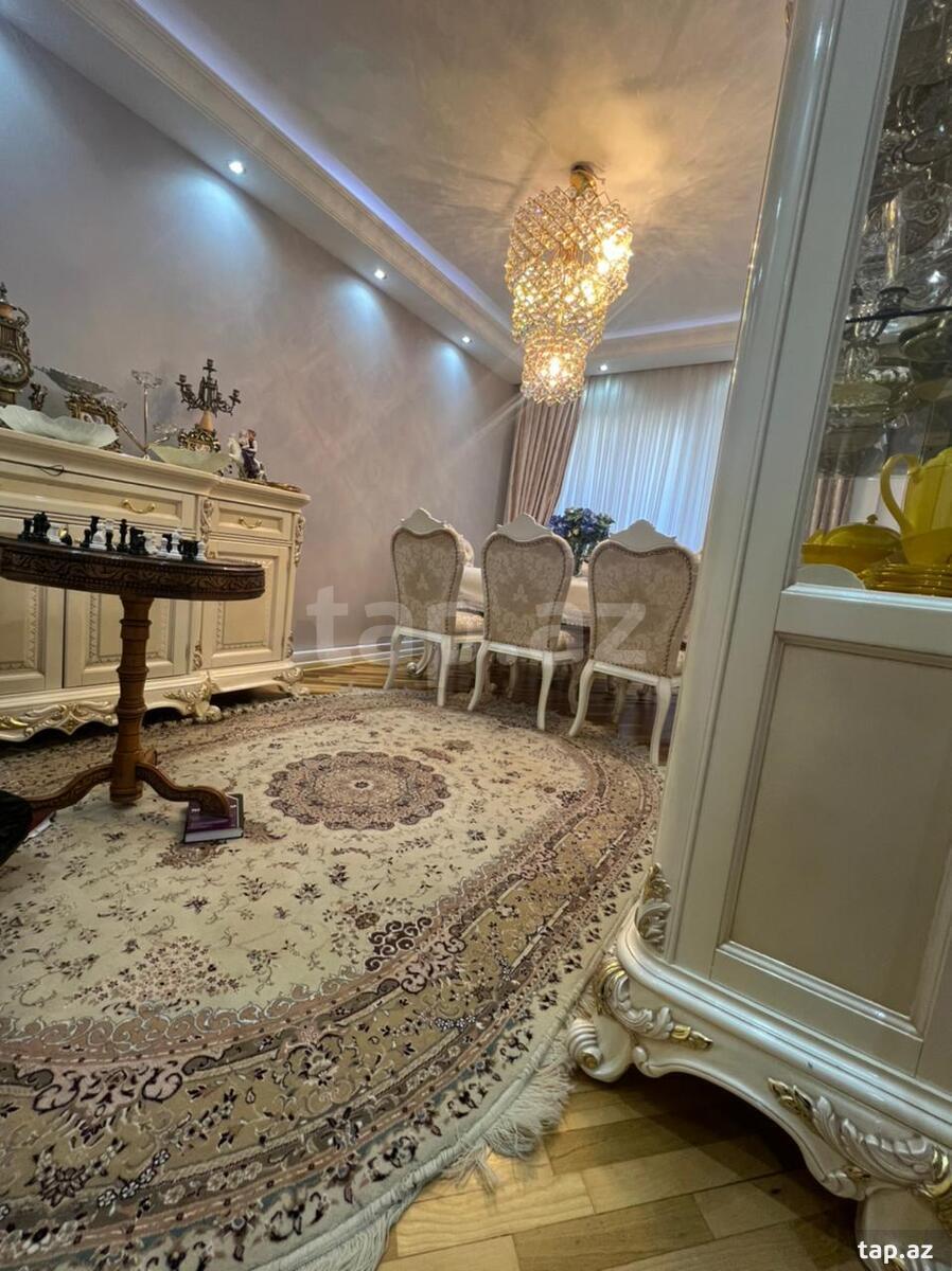 4-otaqlı mənzil, B.Nuriyev küç., 100 m²