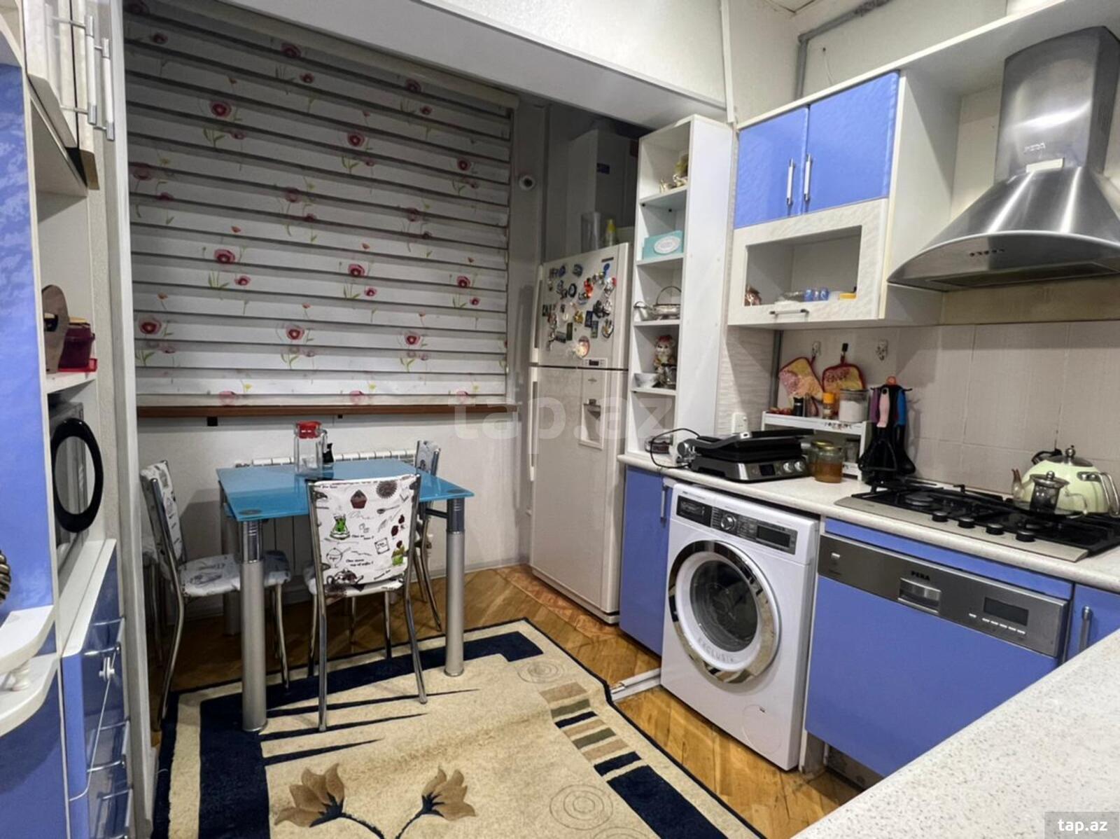 4-otaqlı mənzil, B.Nuriyev küç., 100 m²