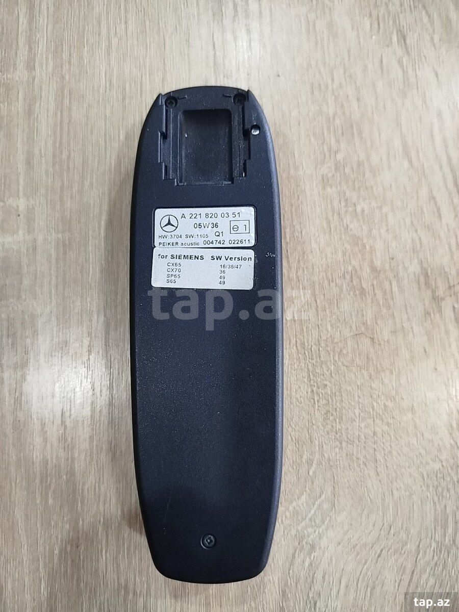 "Mercedes W212, W221" telefon qabları