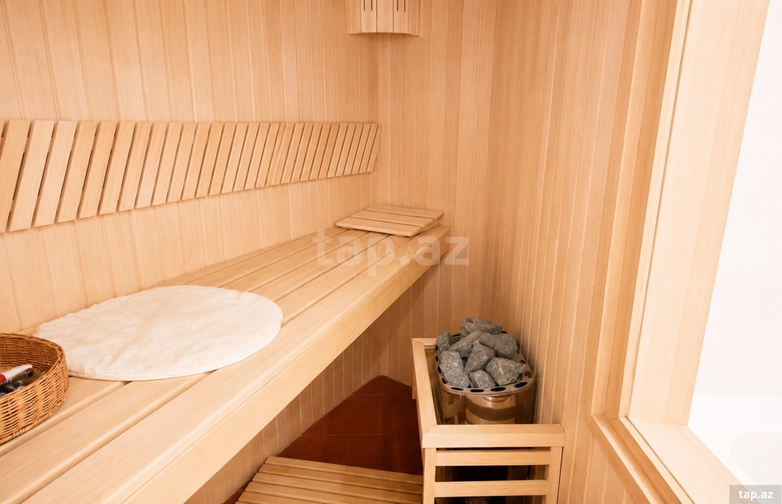 3-otaqlı yeni tikili, 28 May m., 140 m²