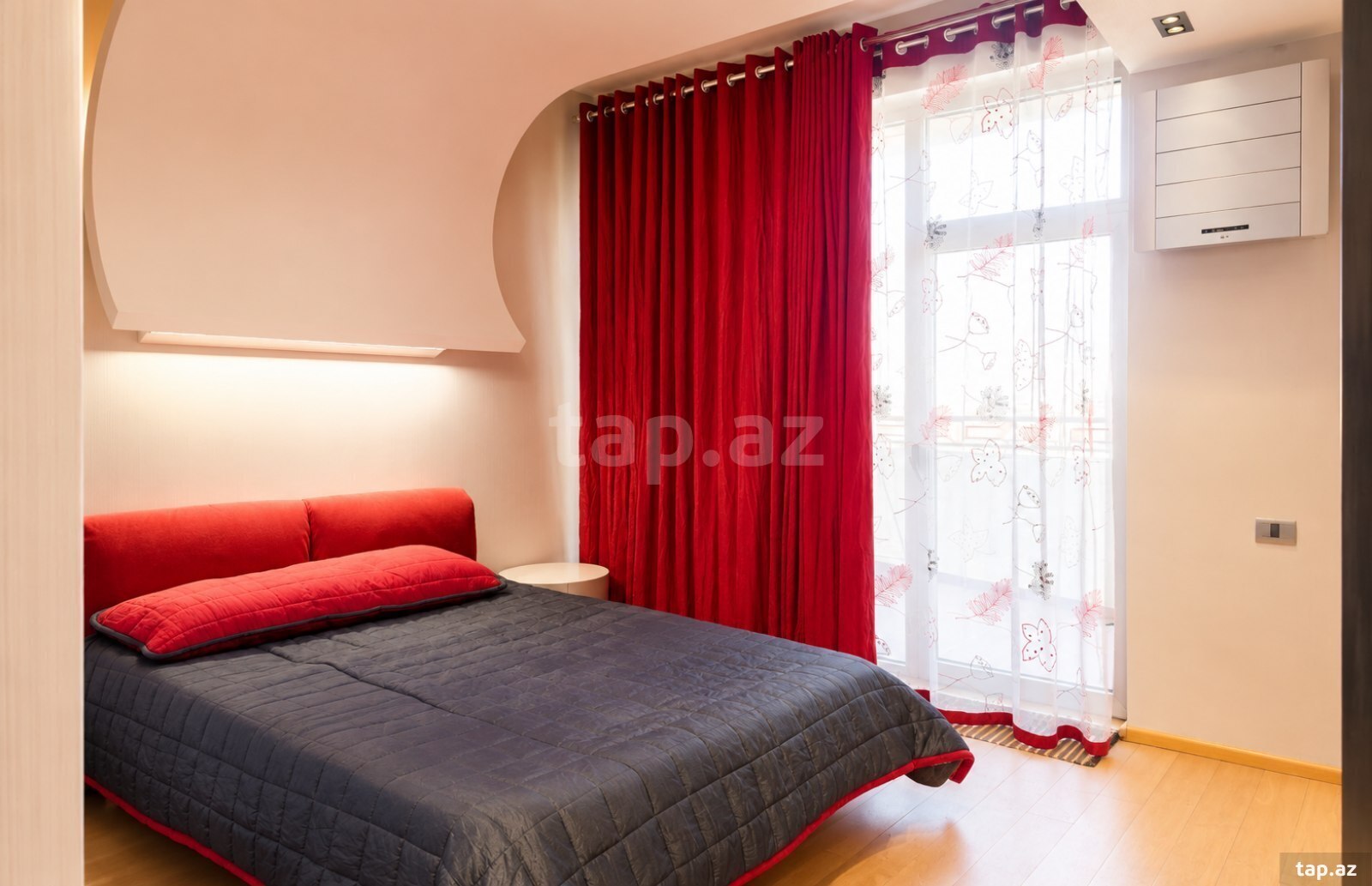 3-otaqlı yeni tikili, 28 May m., 140 m²
