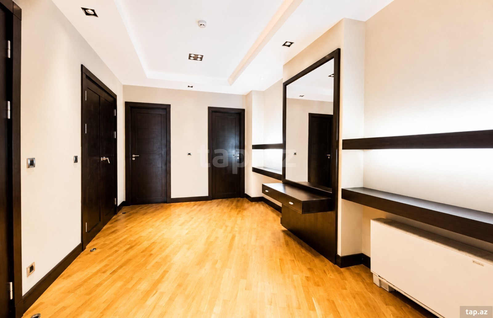 6-otaqlı mənzil, Neftçilər pr., 365 m²