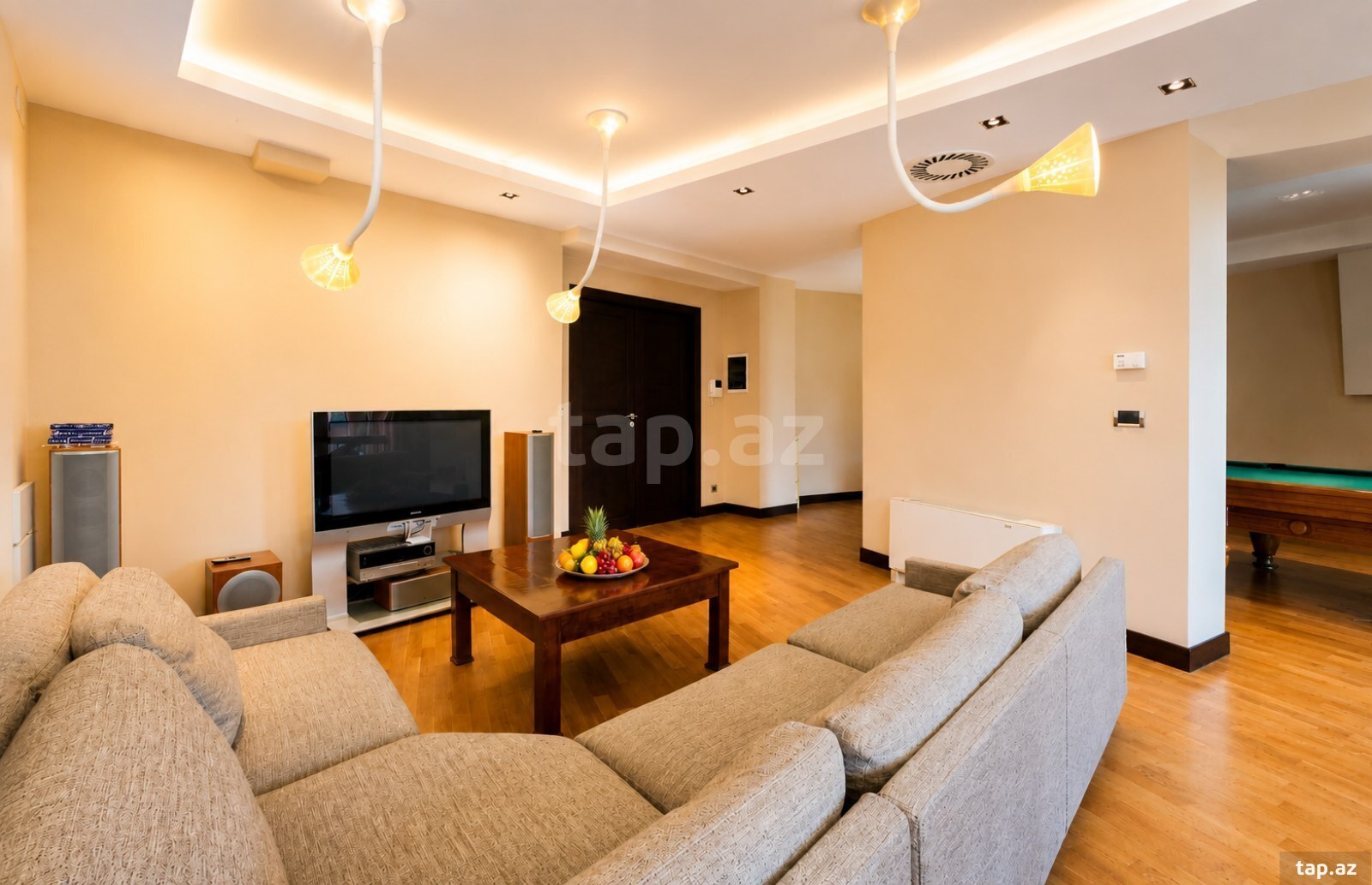 6-otaqlı mənzil, Neftçilər pr., 365 m²
