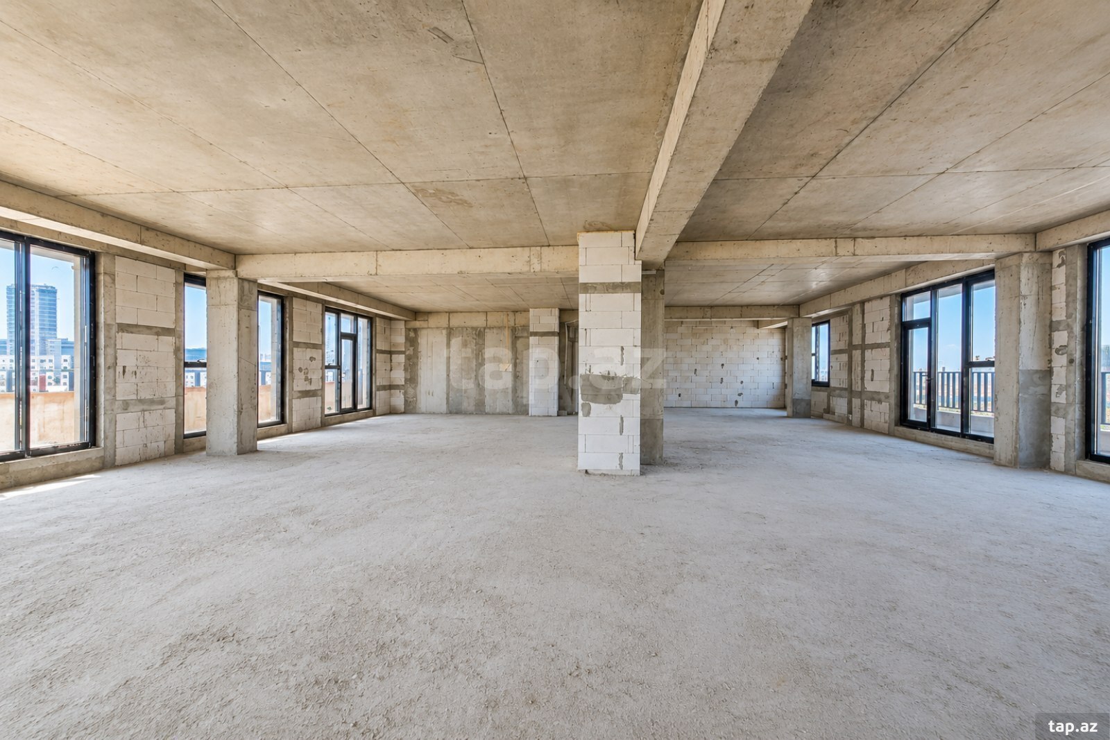 8-otaqlı yeni tikili, Ağ şəhər, 840 m²