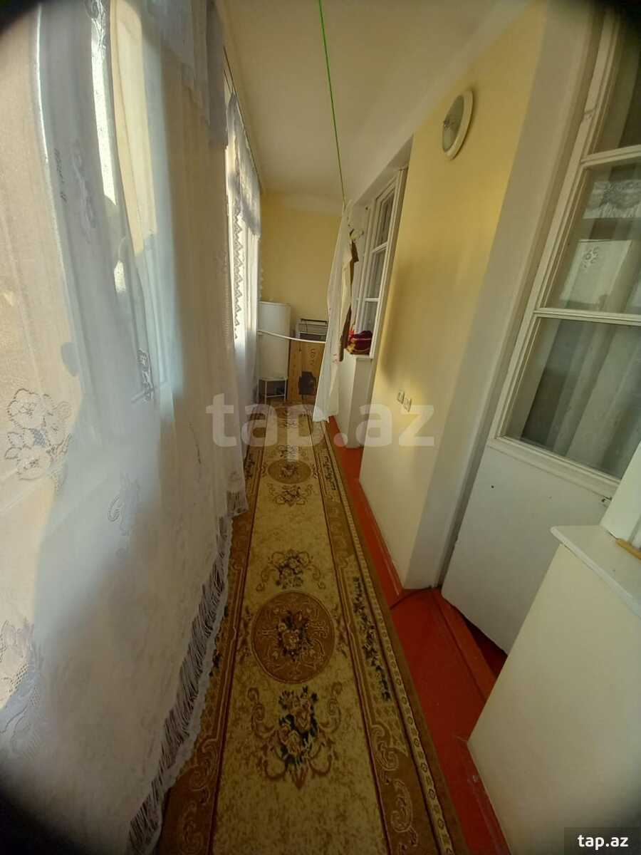 4-otaqlı mənzil, Şəki ş., 105 m²