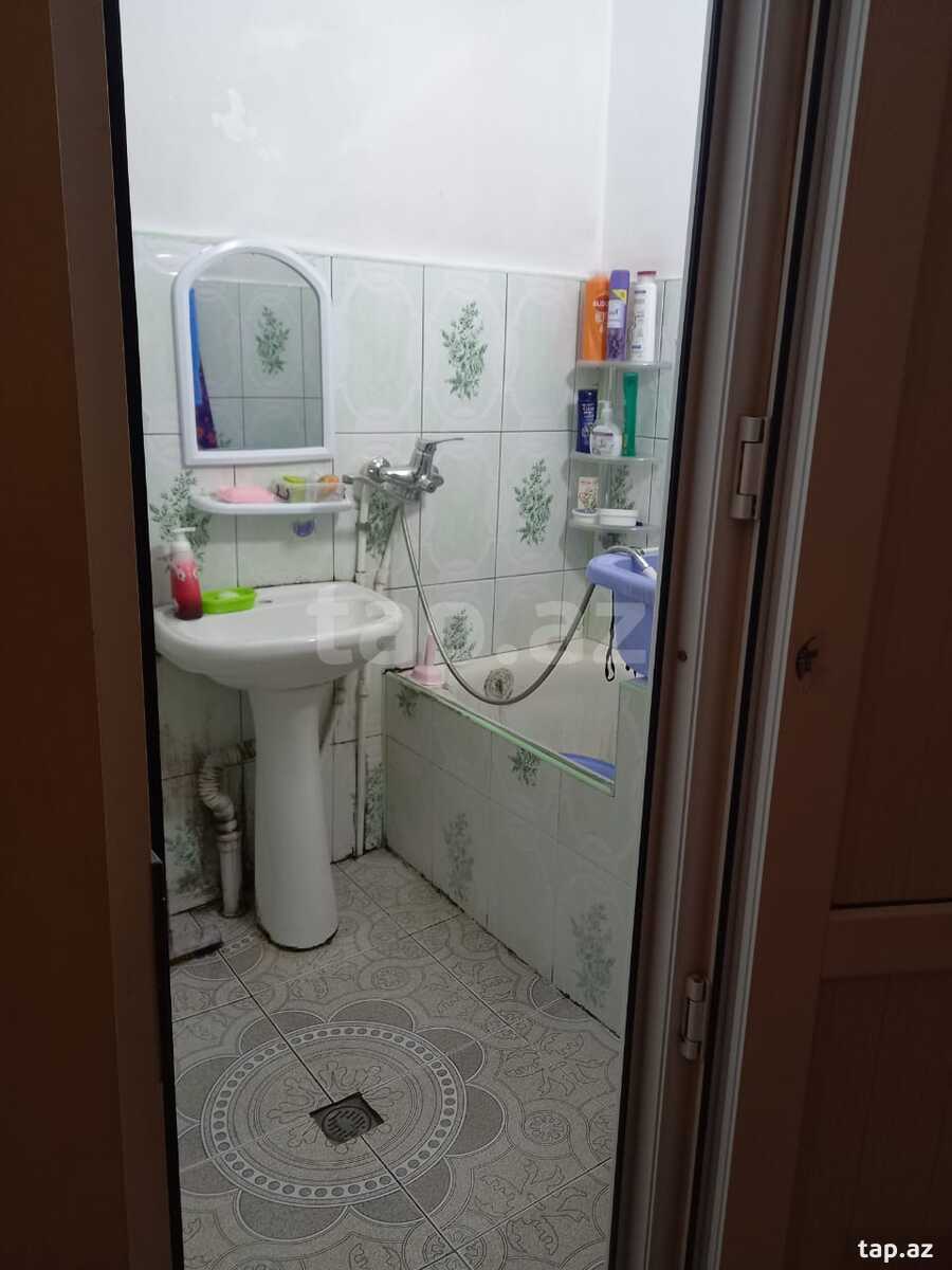4-otaqlı mənzil, Şəki ş., 105 m²