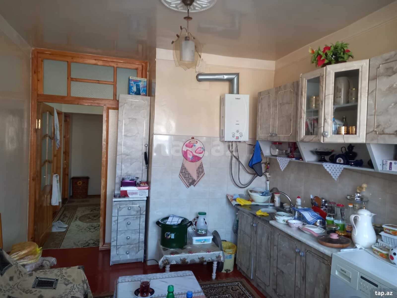 4-otaqlı mənzil, Şəki ş., 105 m²