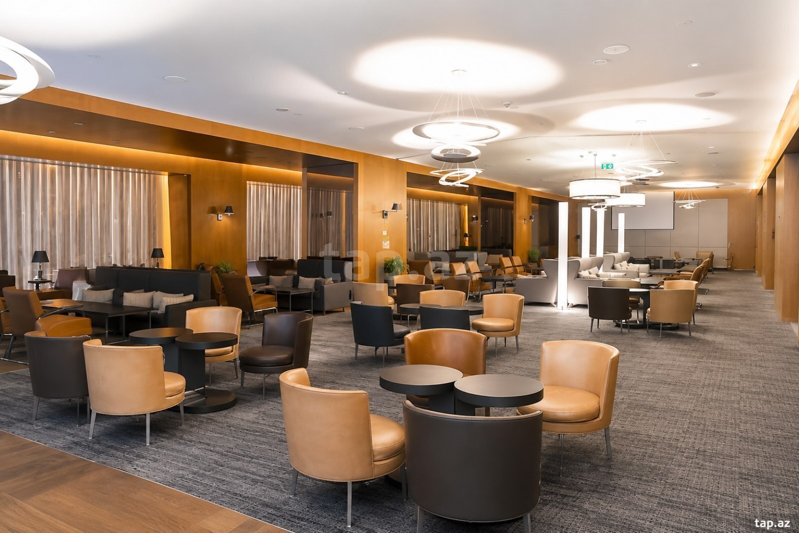 9-otaqlı yeni tikili, Neftçilər pr., 1050 m²