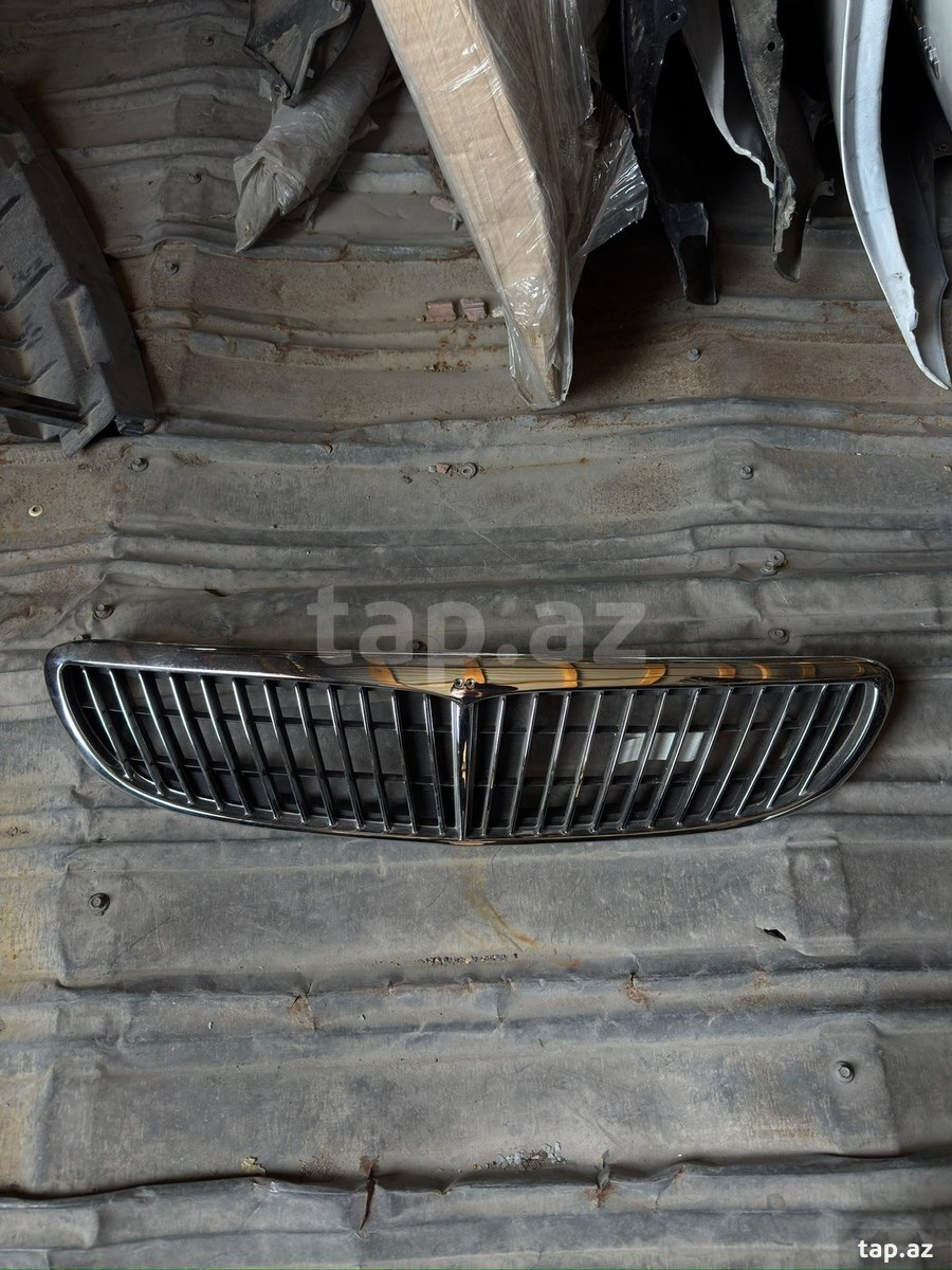 Nissan Maxima radiator barmaqlığı
