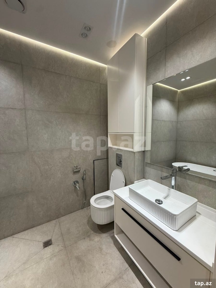 3-otaqlı yeni tikili, Elmlər Akademiyası m., 148 m²