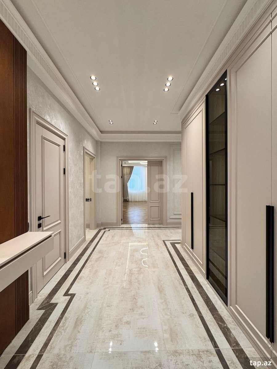 4-otaqlı yeni tikili, Elmlər Akademiyası m., 185 m²