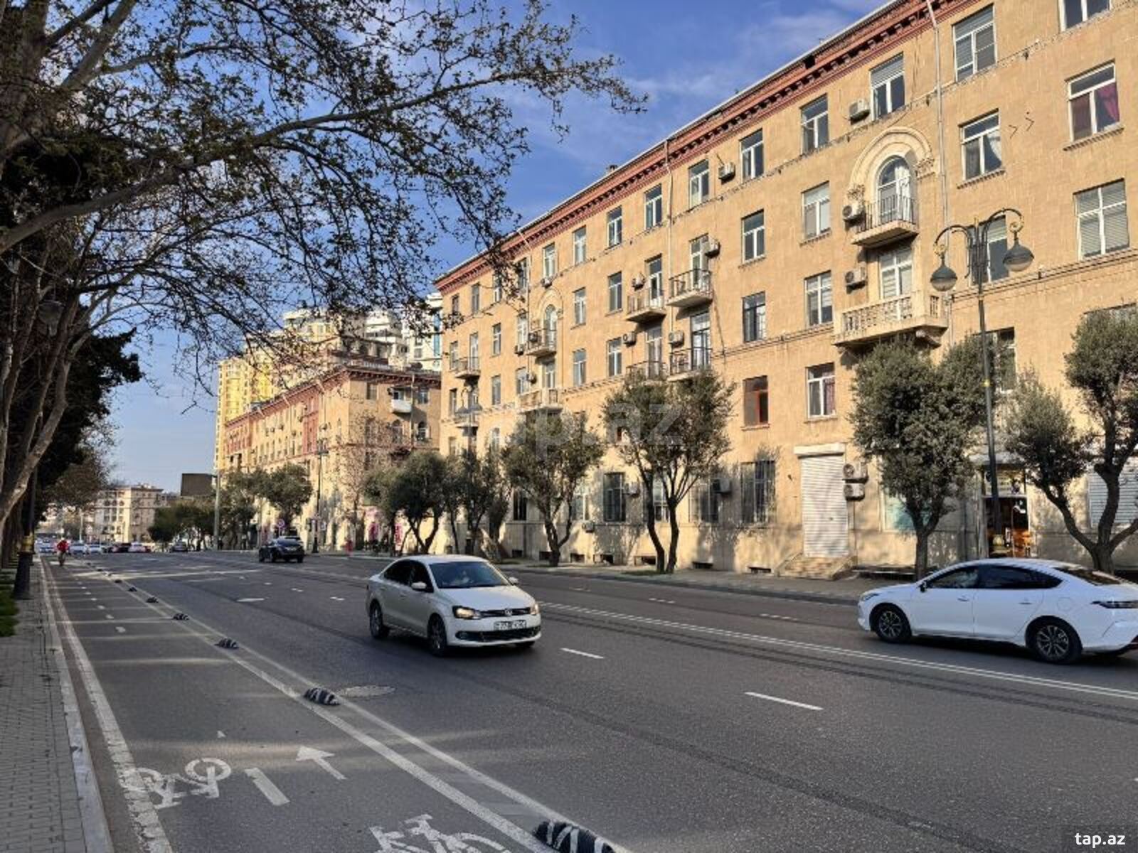 3-otaqlı mənzil, İnşaatçılar pr., 85 m²