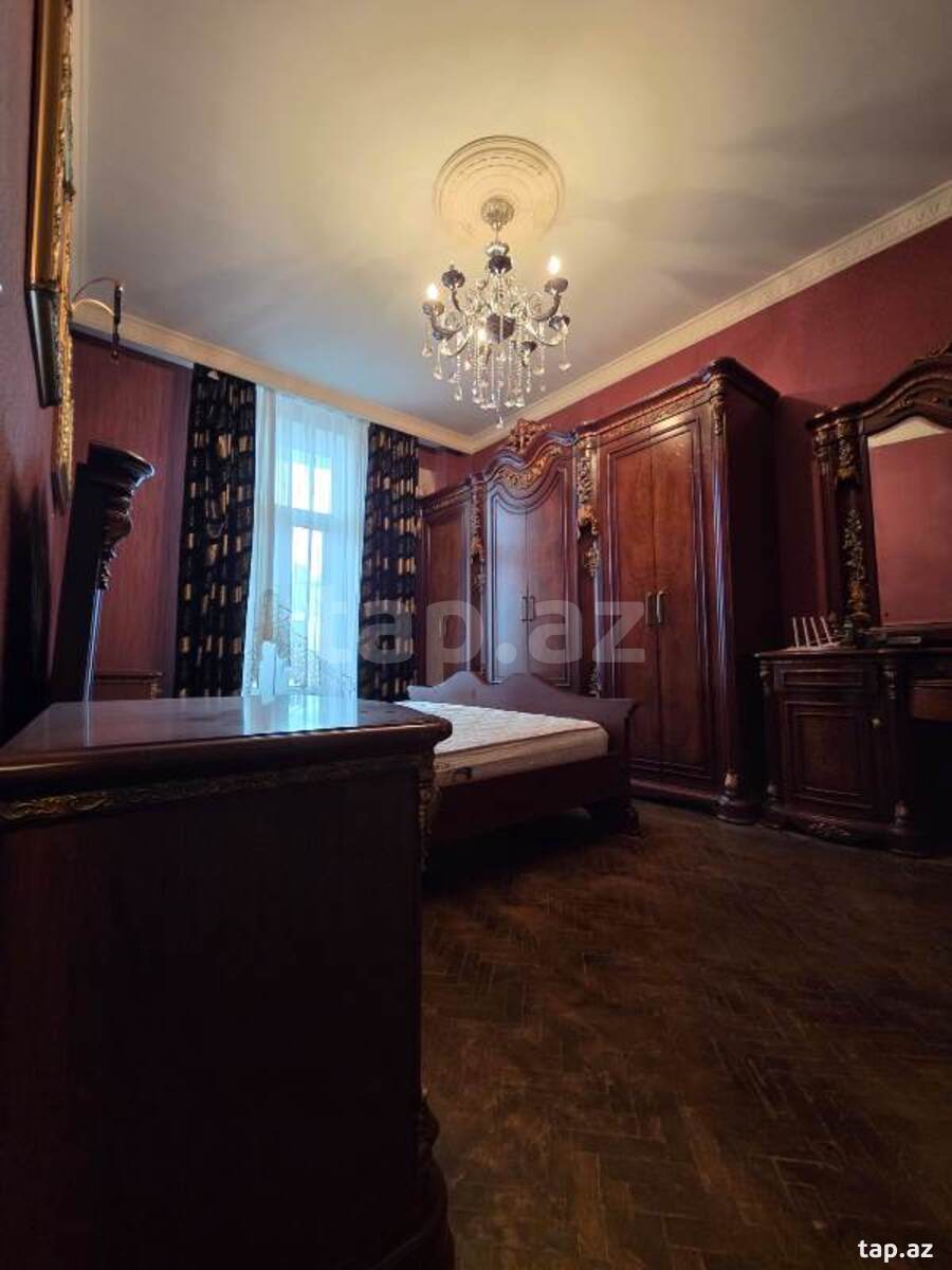3-otaqlı yeni tikili, İnşaatçılar pr., 90 m²