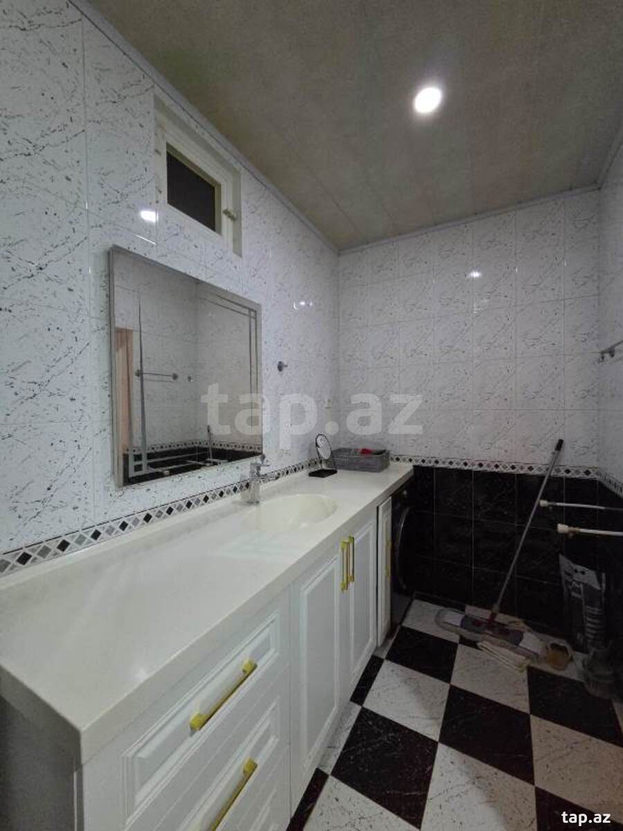 3-otaqlı yeni tikili, İnşaatçılar pr., 90 m²