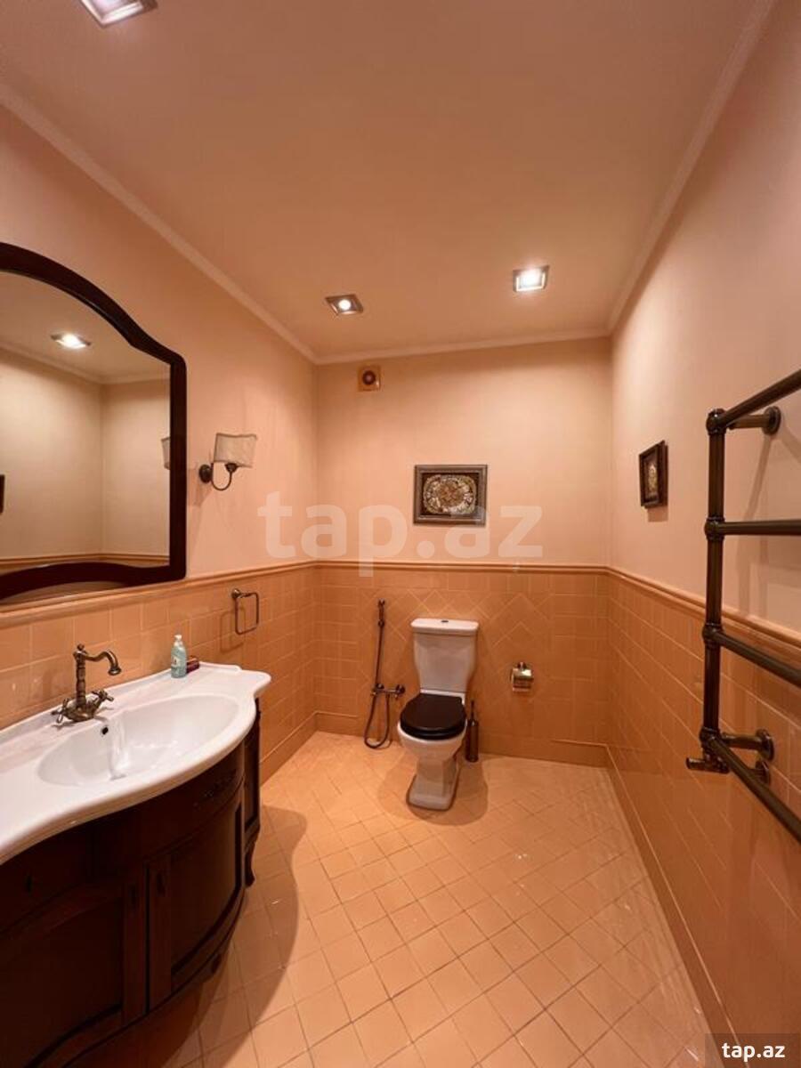 7-otaqlı yeni tikili, Bünyad Sərdarov küç., 545 m²