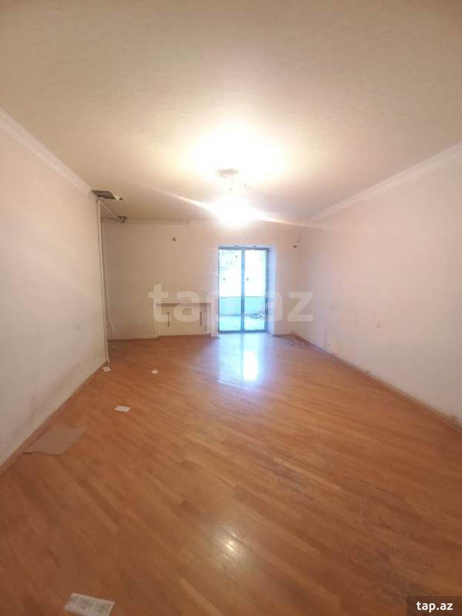 3-otaqlı mənzil, İzzət Nəbiyev küç., 80 m²