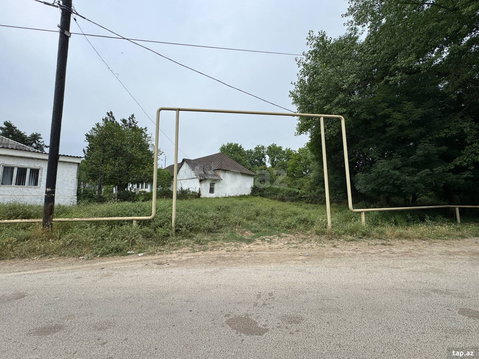 12 sot torpaq sahəsi, Avaran kəndi