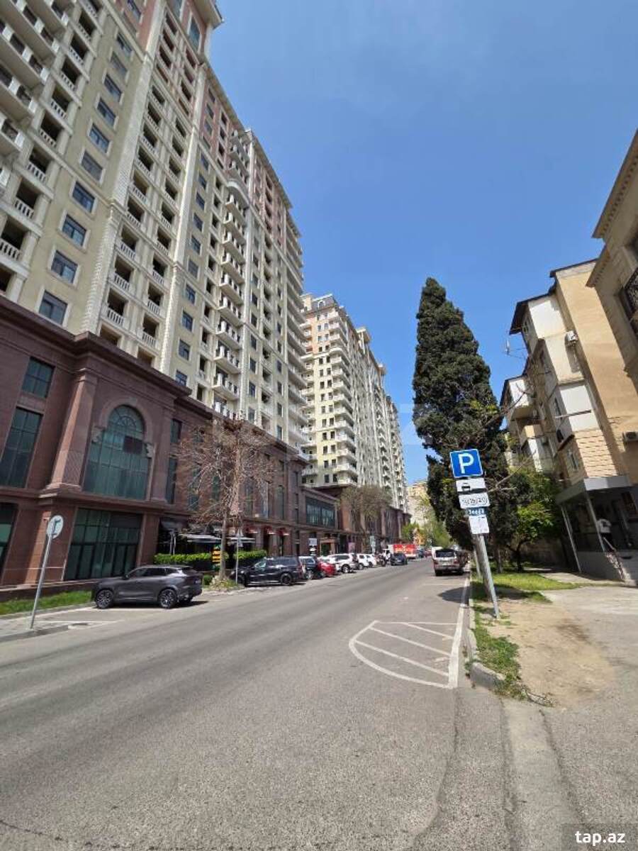 4-otaqlı yeni tikili, Əhməd Cəmil küç., 165 m²