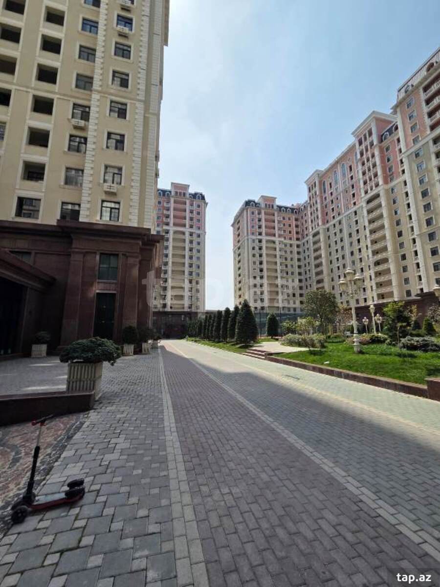 4-otaqlı yeni tikili, Əhməd Cəmil küç., 165 m²