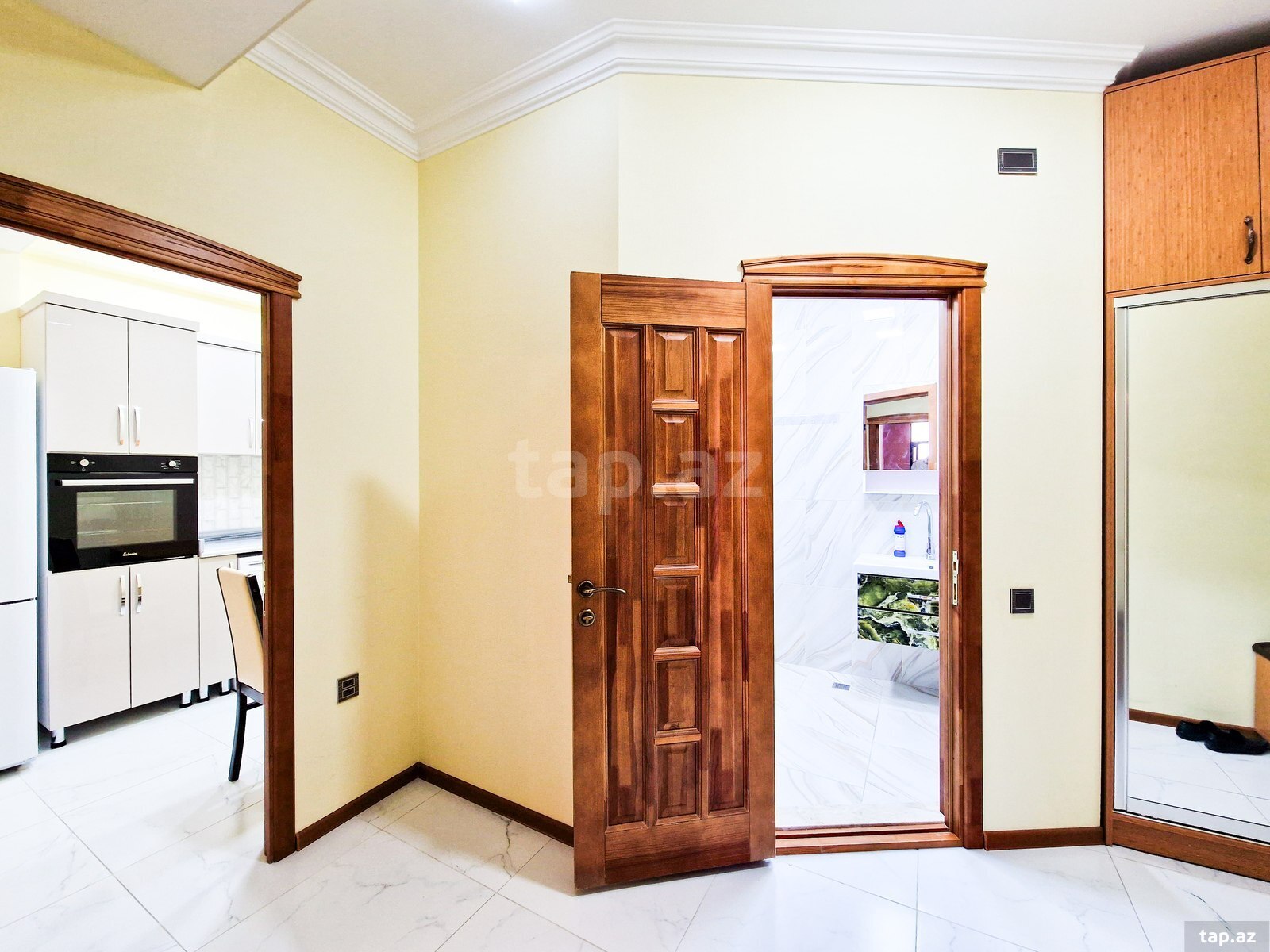 2-otaqlı yeni tikili kirayə verilir, Neftçilər m., 70 m²