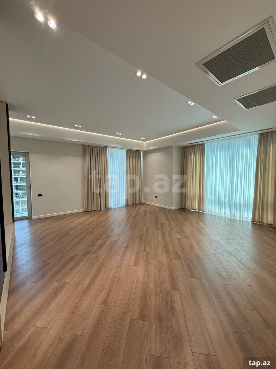 3-otaqlı yeni tikili, İsmayıl bəy Qutqaşinli küç., 148 m²
