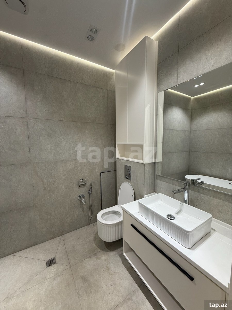 3-otaqlı yeni tikili, İsmayıl bəy Qutqaşinli küç., 148 m²