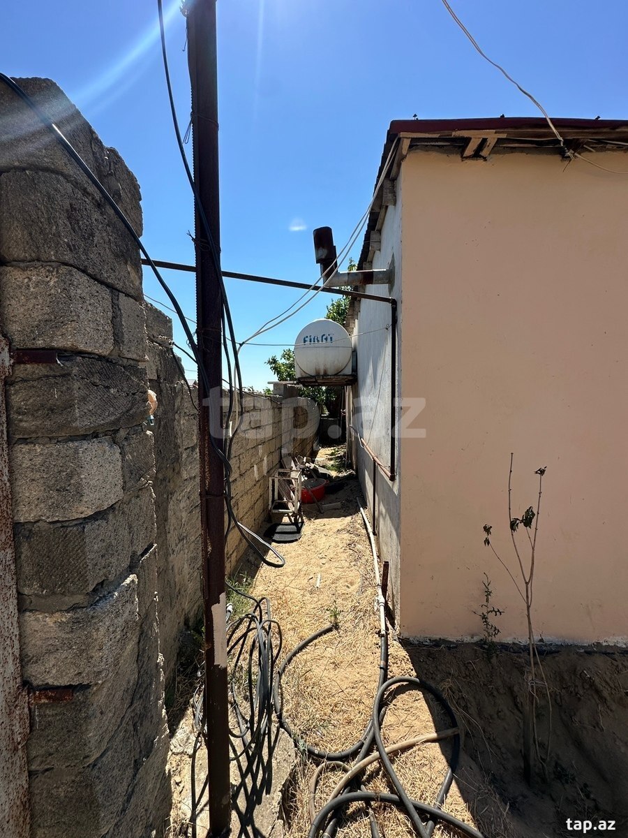 Bağ evi, Novxanı qəs.
