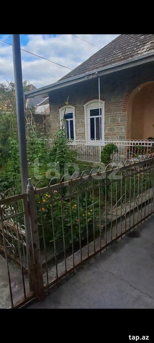 Həyət evi, Şəki ş.