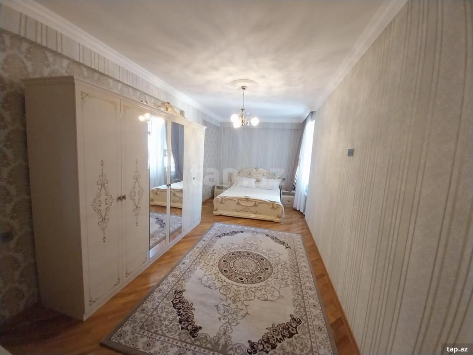 3-otaqlı yeni tikili, İnşaatçılar m., 152 m²