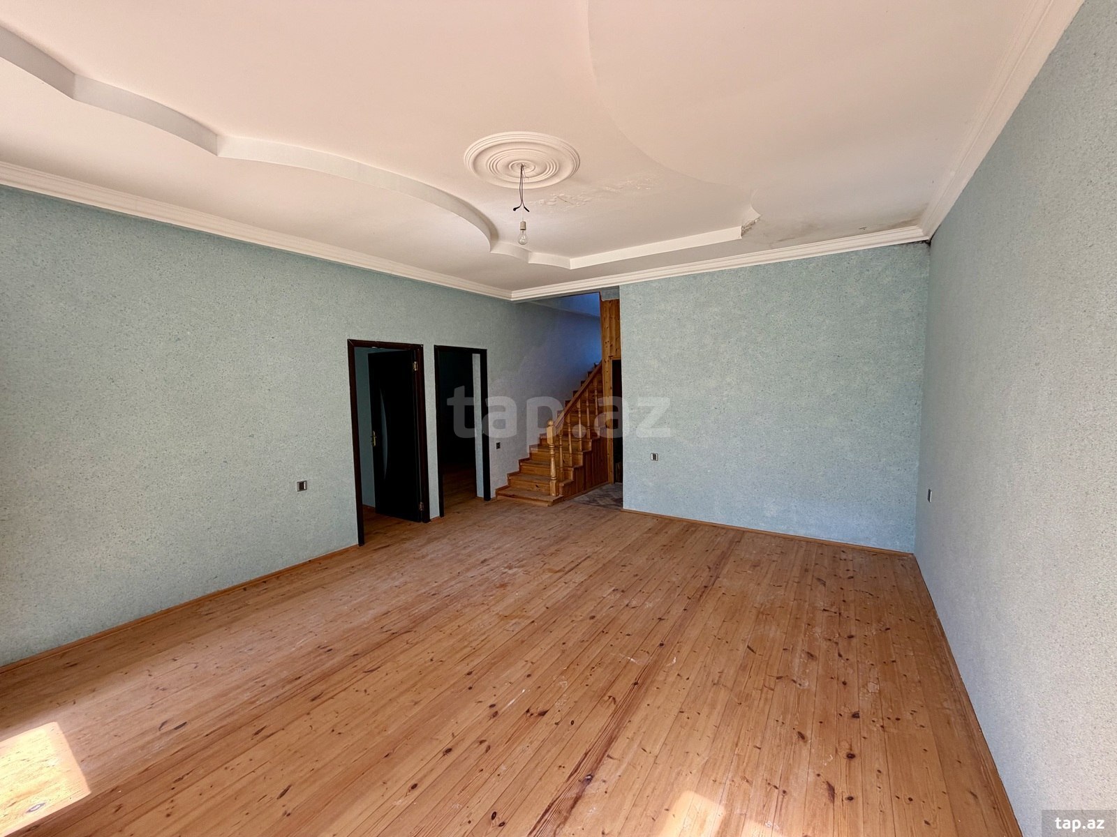 Həyət evi, Corat bağları