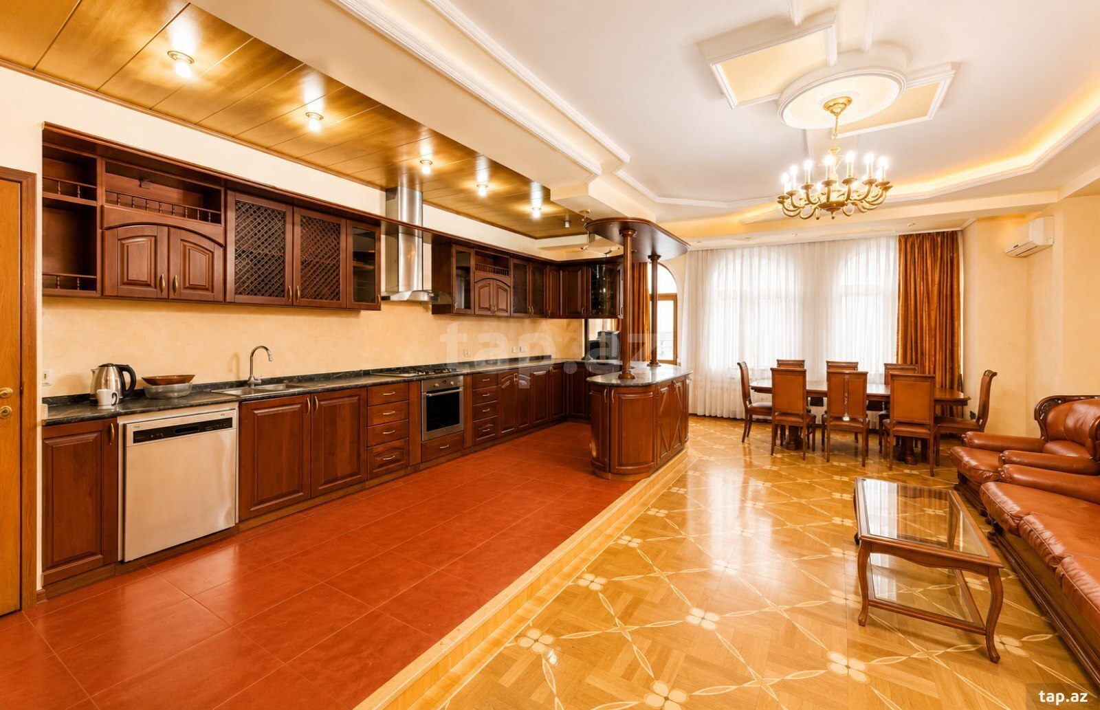 6-otaqlı yeni tikili, Nizami m., 555 m²