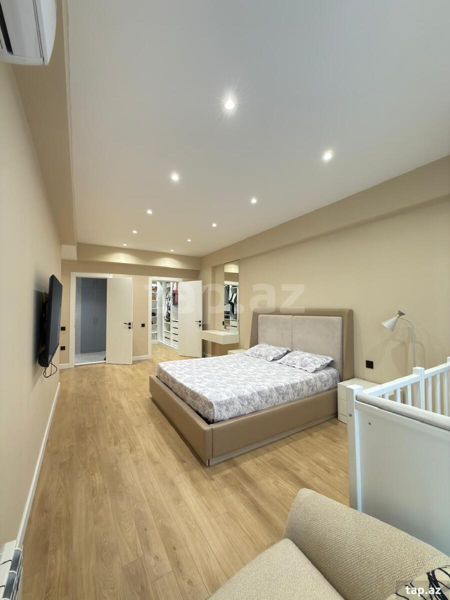 4-otaqlı yeni tikili, Əbdürrəhman bəy Haqverdiyev küç., 185 m²