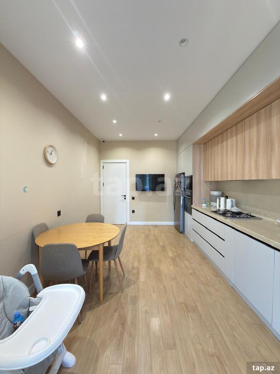 4-otaqlı yeni tikili, Əbdürrəhman bəy Haqverdiyev küç., 185 m²