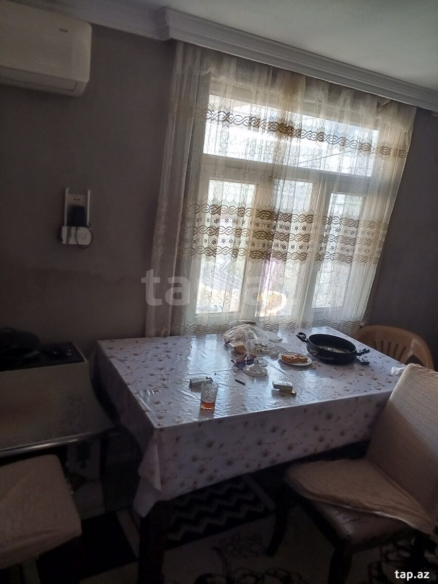 Bağ evi, Köhnə Corat qəs.